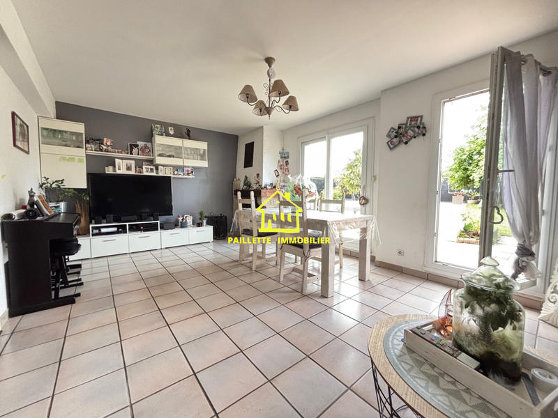 Maison - 93 m² - 5 pièces