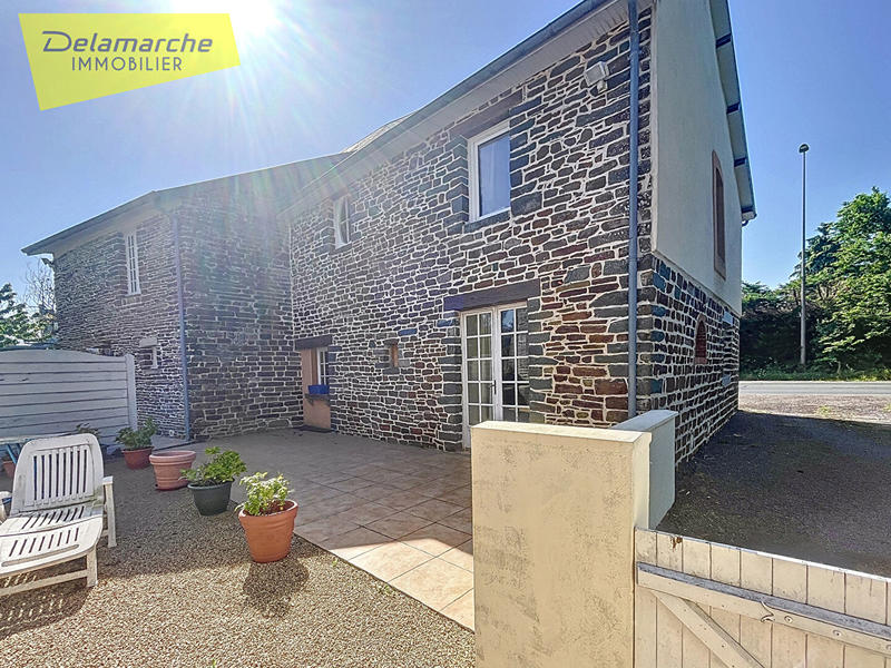 Maison - 204 m² - 9 pièces