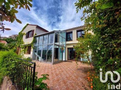 Maison - 145 m² - 4 pièces