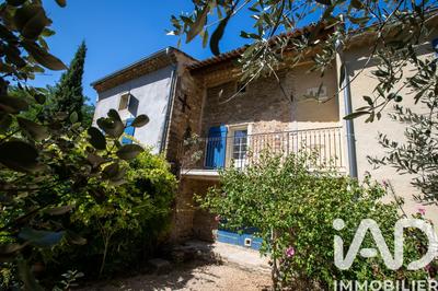 Maison - 343 m² - 14 pièces