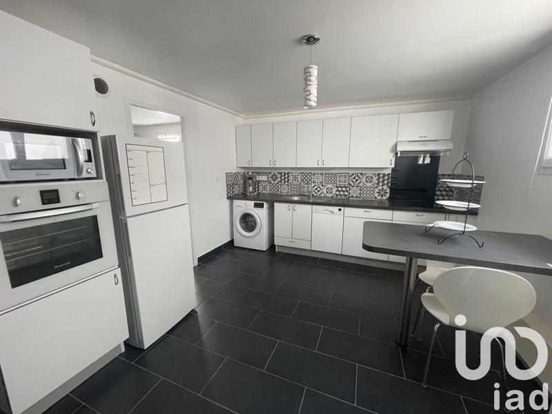 Maison - 212 m² - 7 pièces