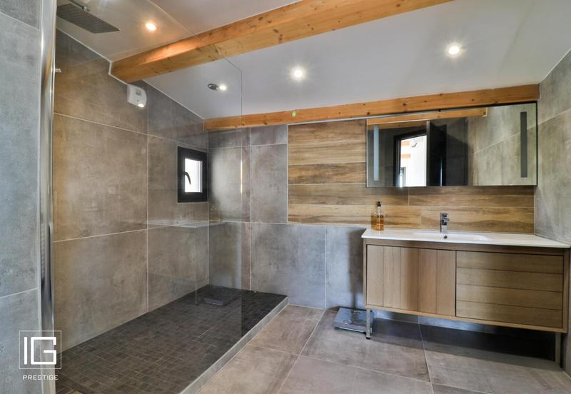 Appartement - 234 m² - 6 pièces