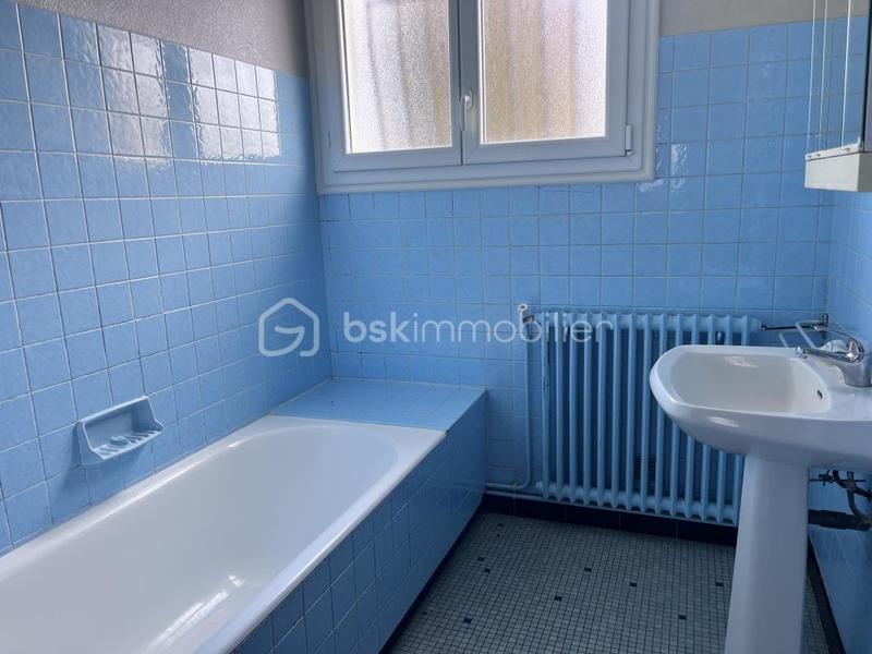 Maison traditionnelle - 120 m² - 7 pièces