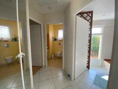 Maison - 219 m² - 8 pièces