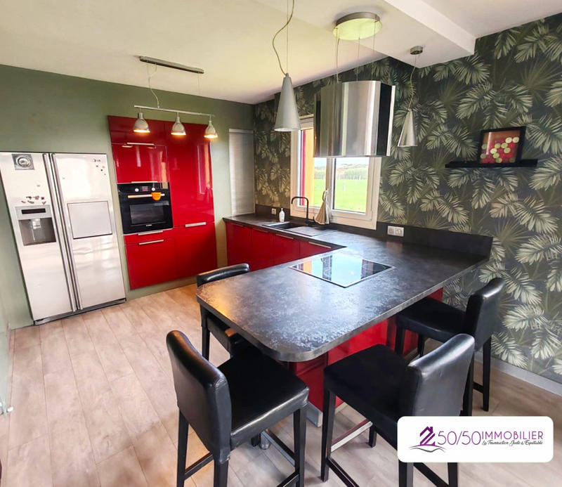 Maison - 120 m² - 6 pièces