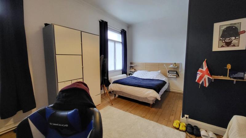 Maison - 305 m² - 10 pièces