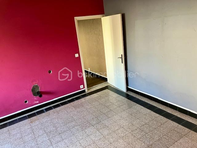Maison - 94 m² - 6 pièces