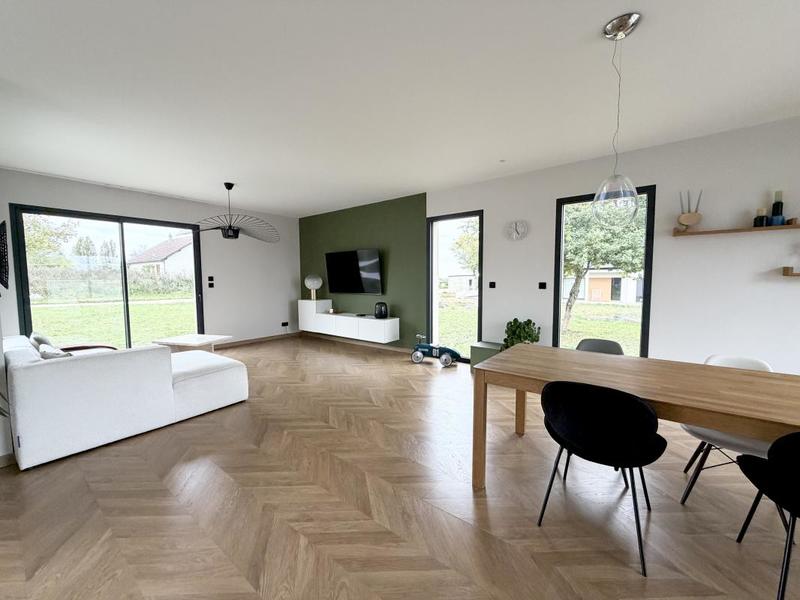 Pavillon - 144 m² - 4 pièces