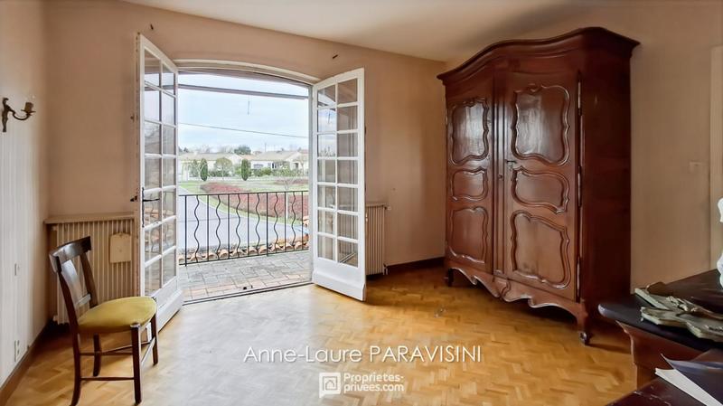 Maison - 267 m² - 10 pièces