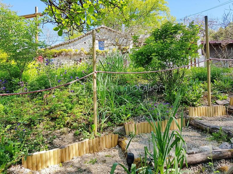 Maison en pierre - 77 m² - 5 pièces