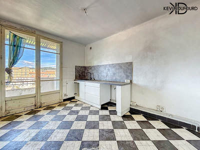 Appartement - 80 m² - 4 pièces