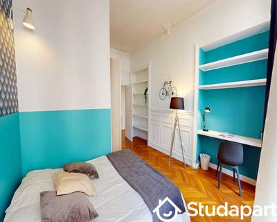 Chambre - 120 m² - 1 pièce