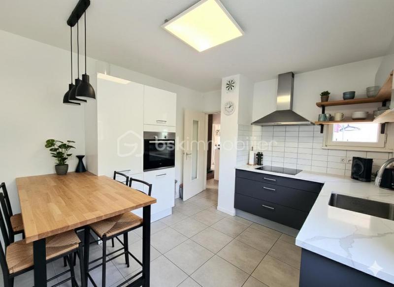 Appartement - 65 m² - 3 pièces