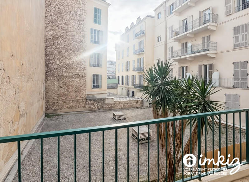 Appartement - 60 m² - 2 pièces