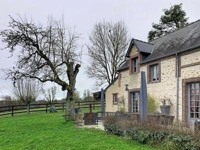 Maison - 160 m² - 6 pièces