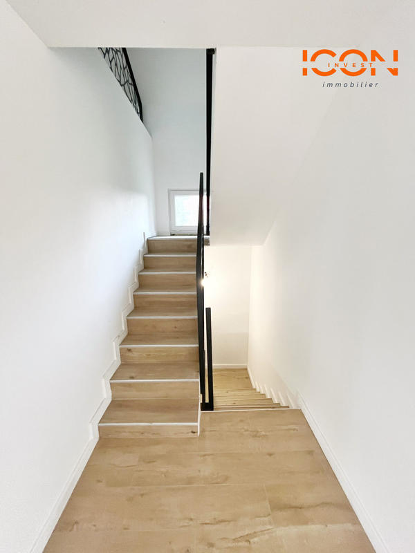 Maison contemporaine - 152 m² - 6 pièces