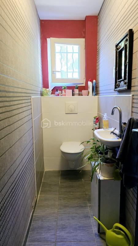 Maison - 230 m² - 7 pièces