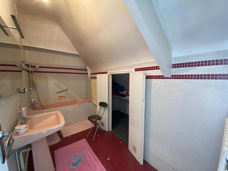 Maison - 230 m² - 6 pièces