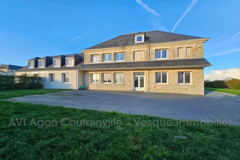 Maison - 360 m² - 18 pièces