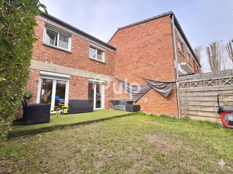 Maison - 76 m² - 4 pièces