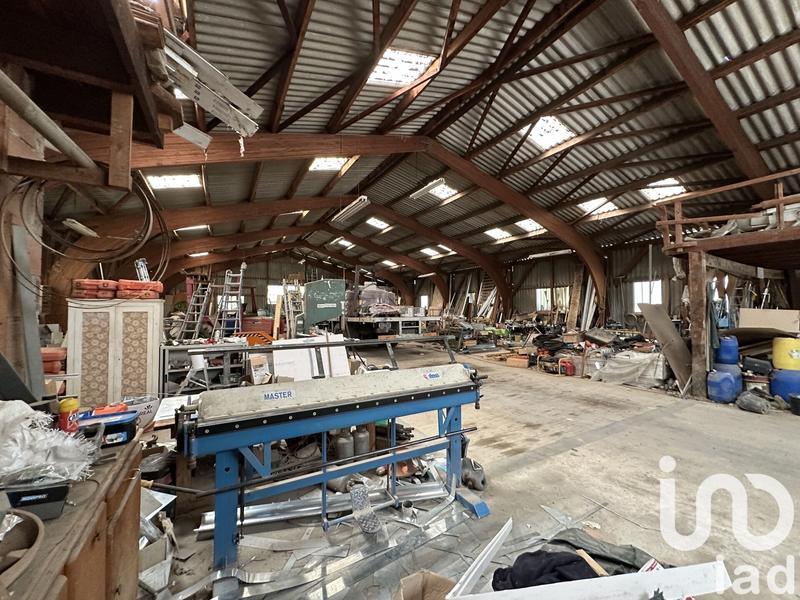 Immeuble - 3 758 m²