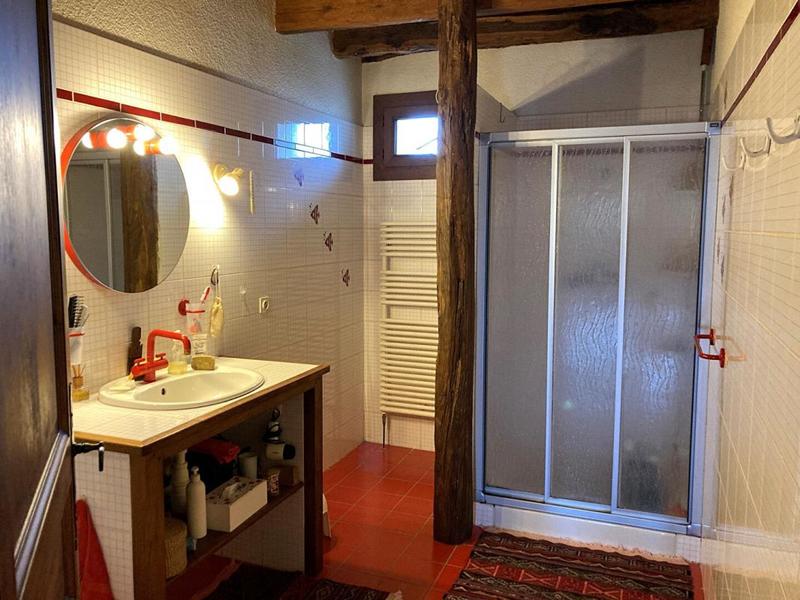 Maison - 250 m² - 9 pièces