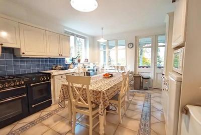 Maison - 171 m² - 6 pièces