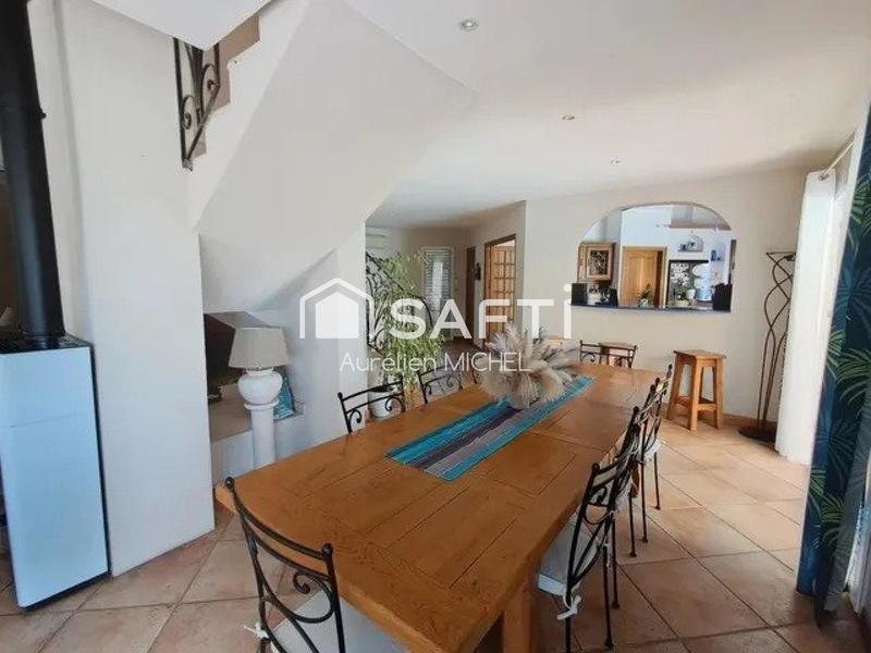 Maison - 258 m² - 7 pièces