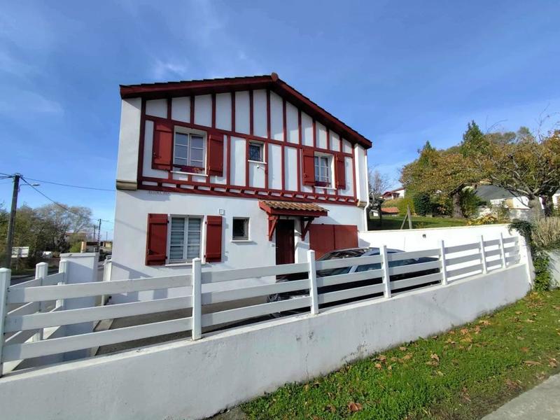 Maison - 108 m² - 5 pièces