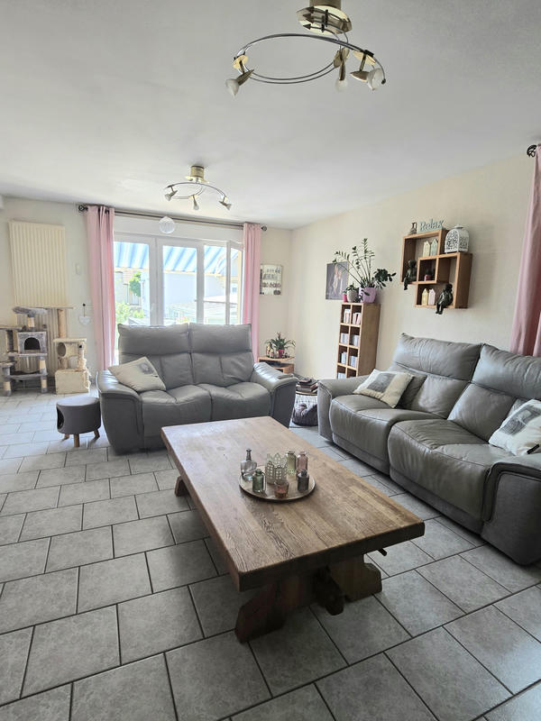 Maison - 186 m² - 8 pièces