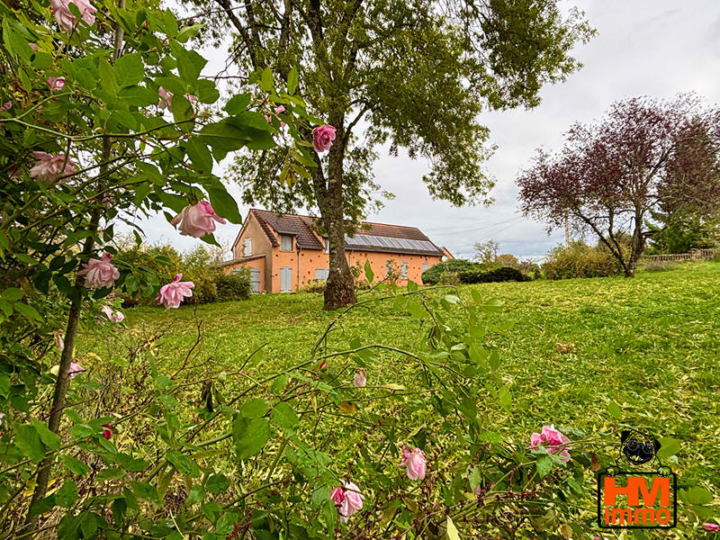 Maison - 110 m² - 6 pièces