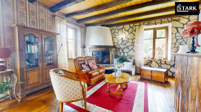 Maison - 185 m² - 11 pièces