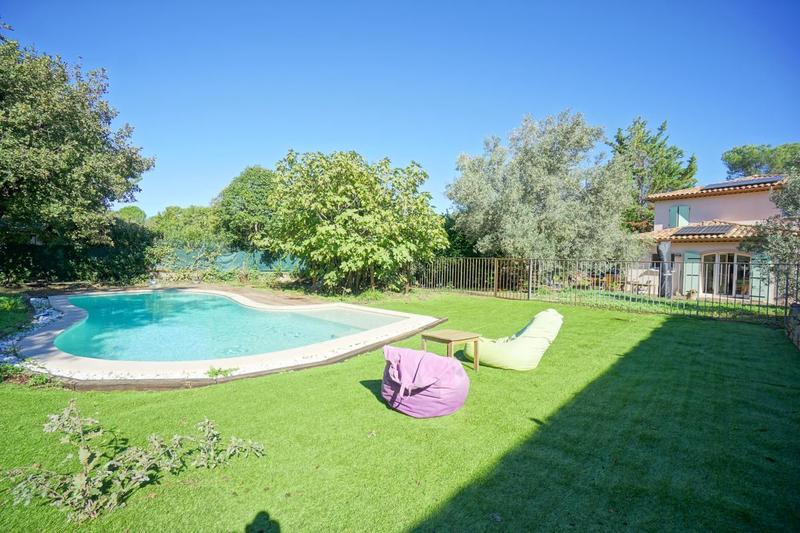 Villa - 192 m² - 7 pièces