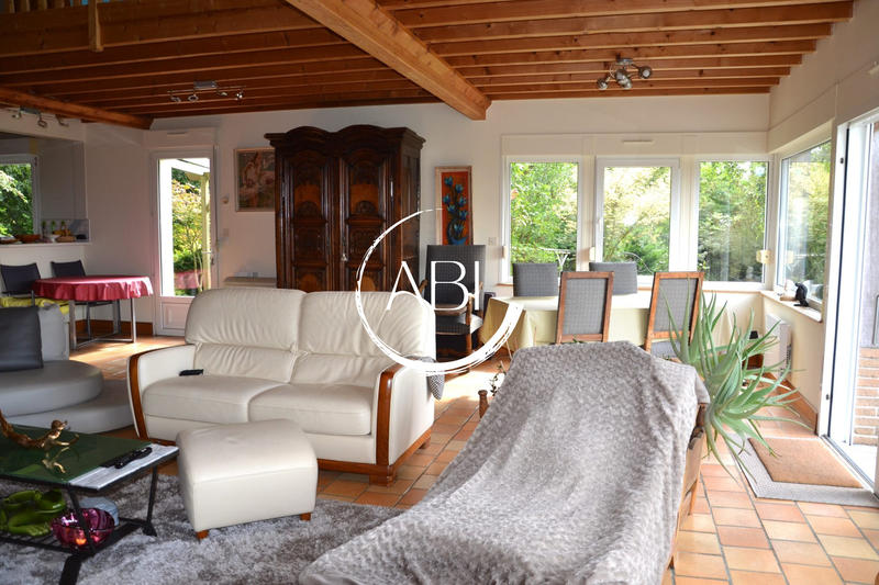 Maison - 206 m² - 7 pièces