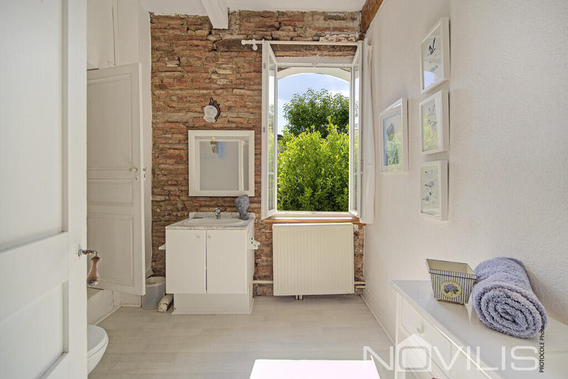 Maison de ville - 260 m² - 7 pièces