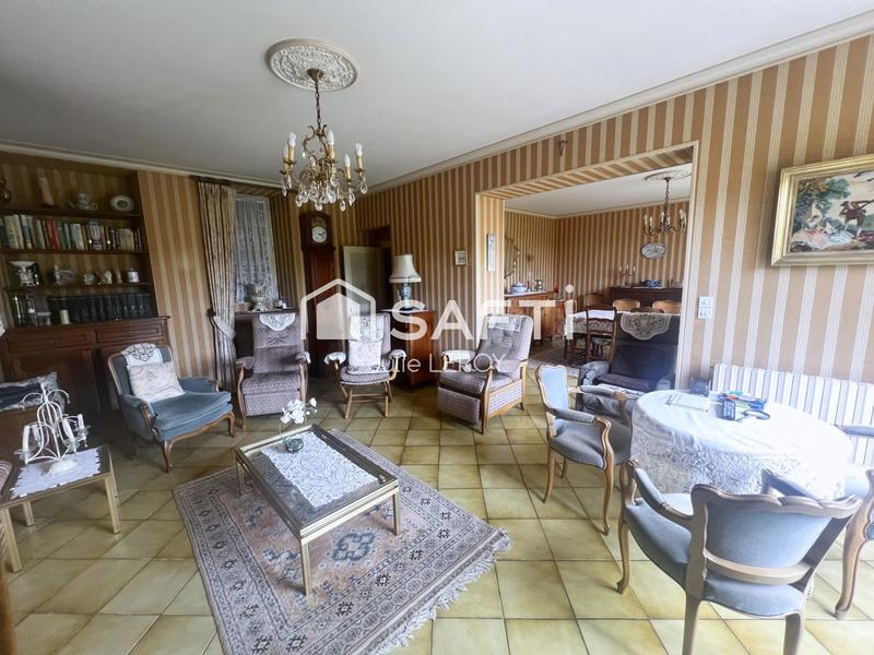 Maison - 151 m² - 8 pièces