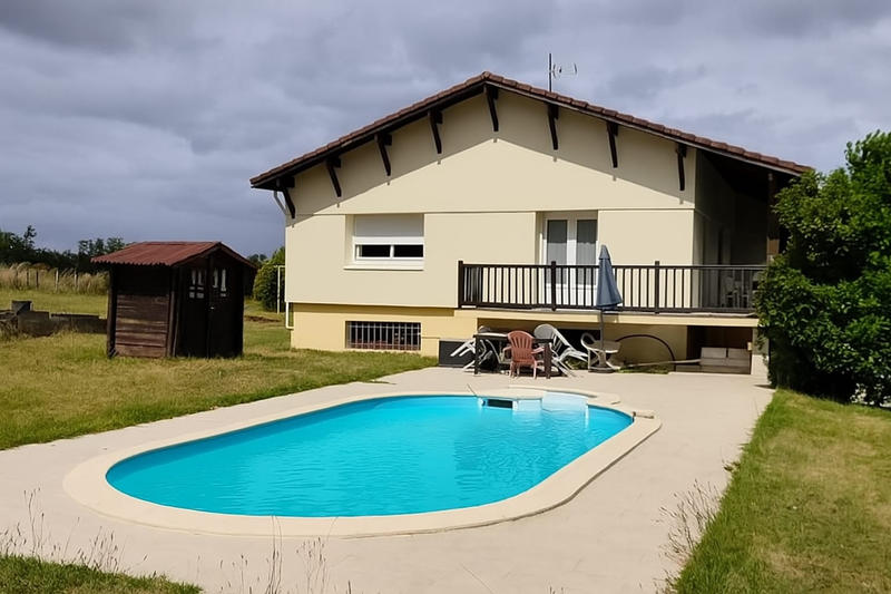 Maison - 114 m² - 11 pièces