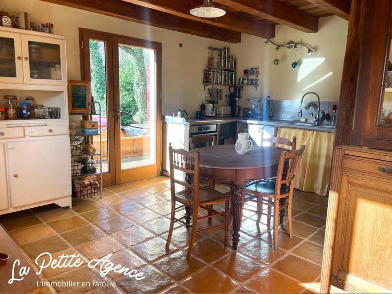 Maison - 90 m² - 5 pièces