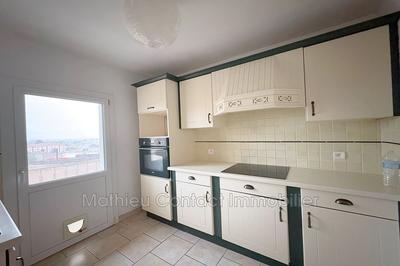 Appartement - 64 m² - 4 pièces