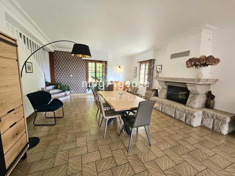 Maison ancienne - 224 m² - 9 pièces