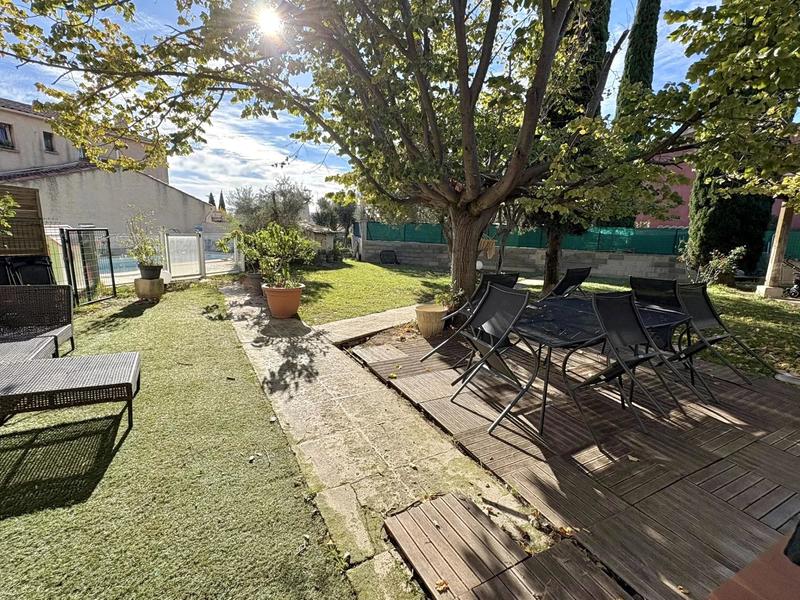 Maison - 224 m² - 6 pièces