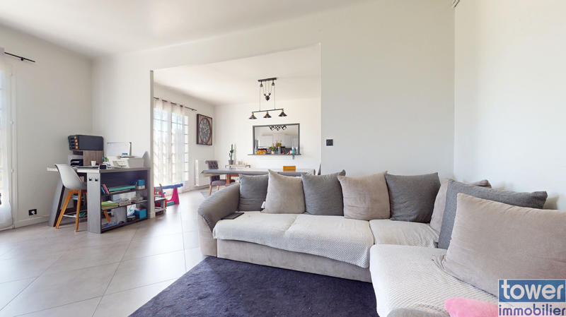 Maison - 158 m² - 6 pièces