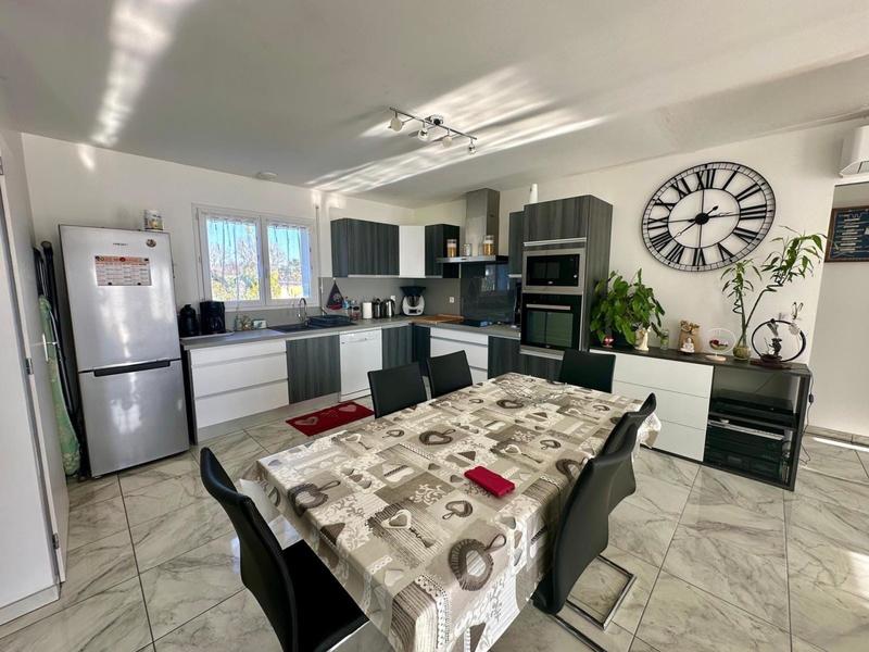 Maison - 105 m² - 5 pièces