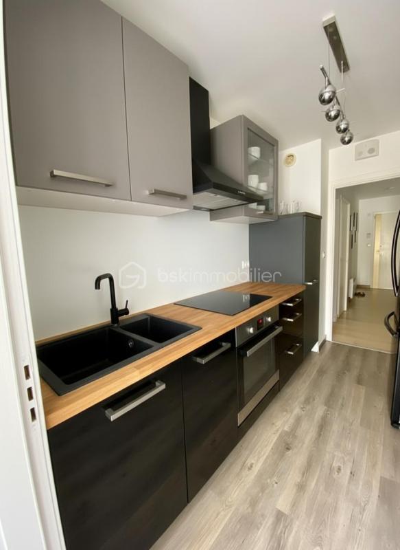 Appartement - 81 m² - 3 pièces