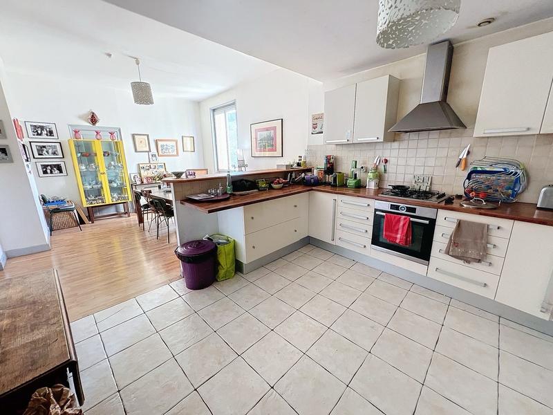 Duplex - 158 m² - 6 pièces