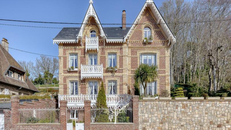 Villa - 209 m² - 7 pièces