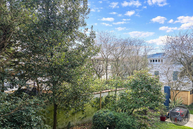 Appartement - 102 m² - 5 pièces