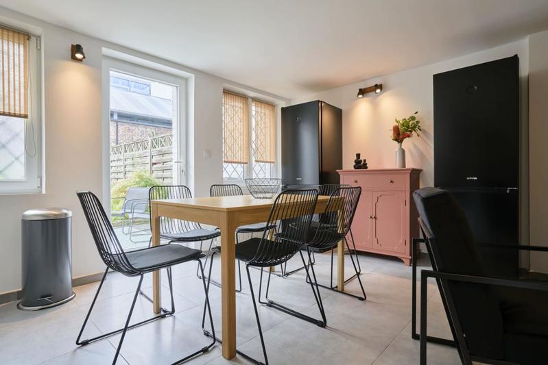 Maison - 94 m² - 6 pièces