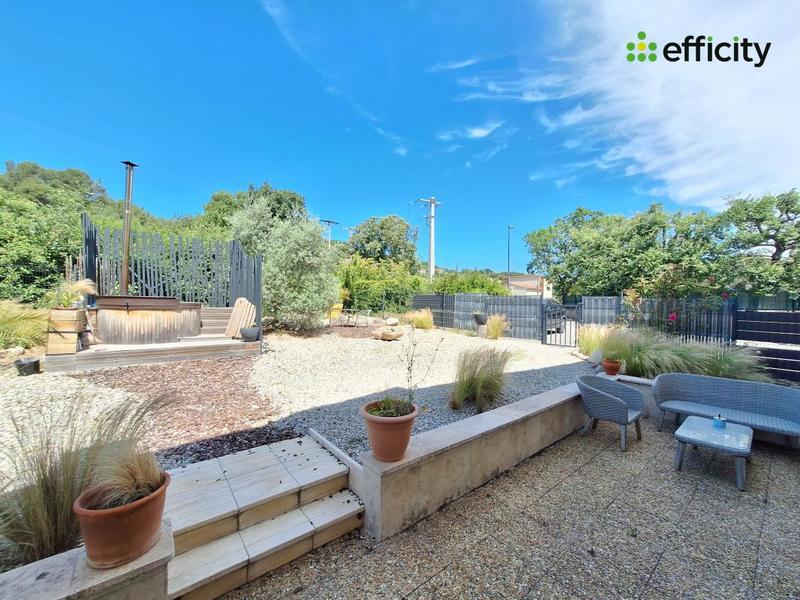 Villa - 225 m² - 9 pièces