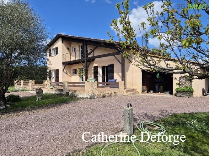 Maison traditionnelle - 145 m² - 7 pièces